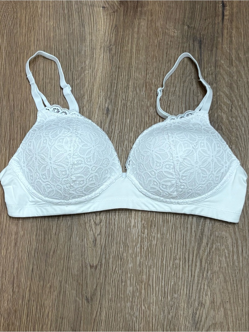 White Lace T-Shirt Bra - Women's Intimates